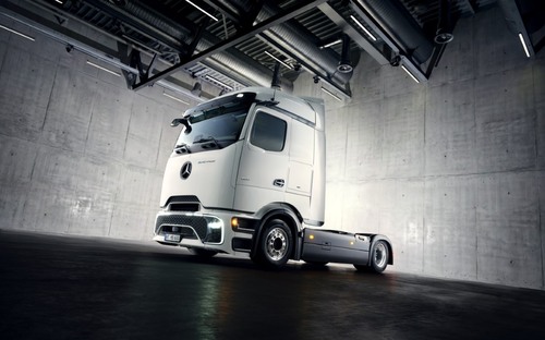 eActros Lowliner cieli na diaľkovú prepravu mega návesov