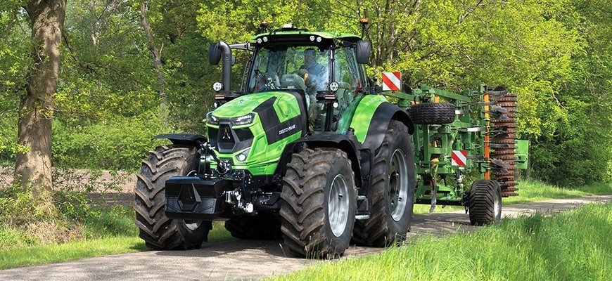 Deutz-Fahr upravil traktory 7 TTV. Majú novú prevodovku a zvládnu automatické otočky
