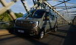 Lacnejší elektrický Renault Master mieri do miest. Energiu vráti aj do siete