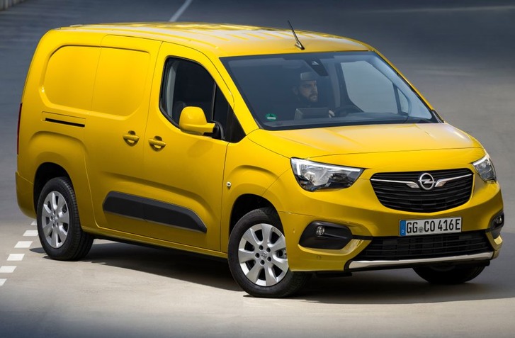 NOVÝ ELEKTRICKÝ OPEL COMBO-E SĽUBUJE UŽITOČNÉ ZAŤAŽENIE 800 KG A DOJAZD 275 KM