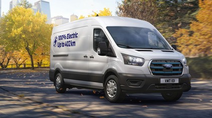 PRICHÁDZA FORD E-TRANSIT S PREDĹŽENÝM DOJAZDOM. ELEKTRICKÚ DODÁVKU PONÚKAJÚ V 19 VERZIÁCH