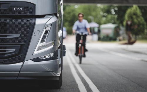 Volvo má 5 hviezdičiek: Model FM boduje v Euro NCAP