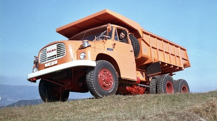TATRA 148 PREKONALA AKO PRVÝ MODEL Z KOPŘIVNICE HRANICU 100 000 VYROBENÝCH ÁUT
