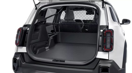Úžitkový Renault 4 ako kuriérsky ideál? S výkonom 150 koní to bude veru poriadny expres