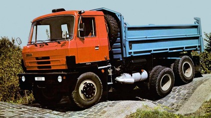 VÝROBNÚ LINKU V KOPŘIVNICI OPUSTILA POSLEDNÁ TATRA 815. LEGENDA SA DOŽILA 42 ROKOV