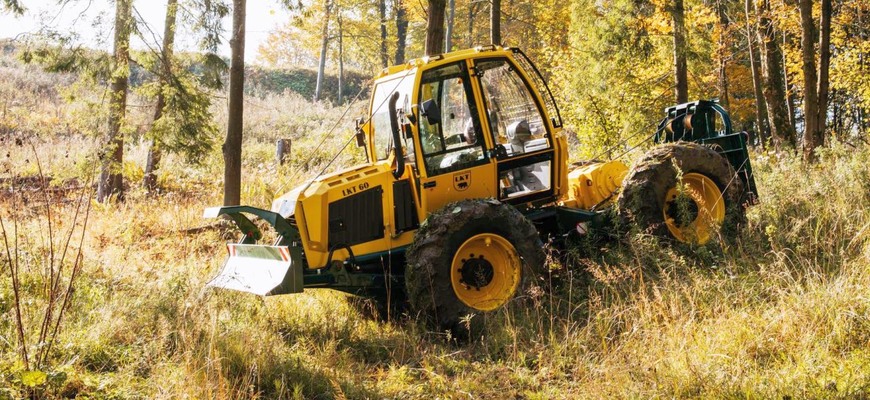 Originál je len jeden. Kompaktný LKT 60 je najnovší lesný kolesový traktor z Trstenej