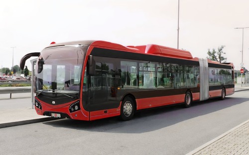 Nové autobusy v Bratislave posielajú do dôchodku zbedačené 16-ročné vozidlá