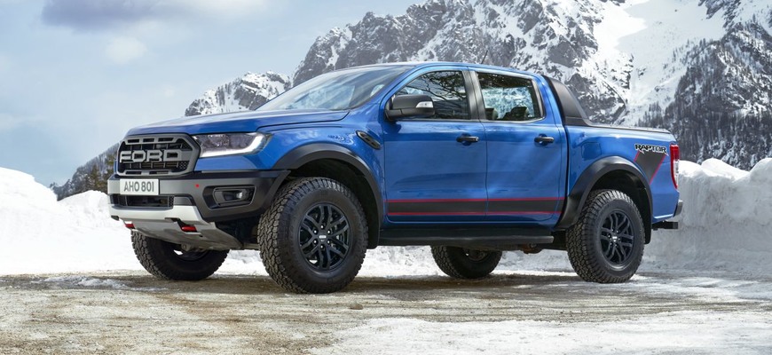 Nie sú rýchle pruhy na špeciálnu finálnu edíciu modelu Ford Ranger Raptor trochu málo?