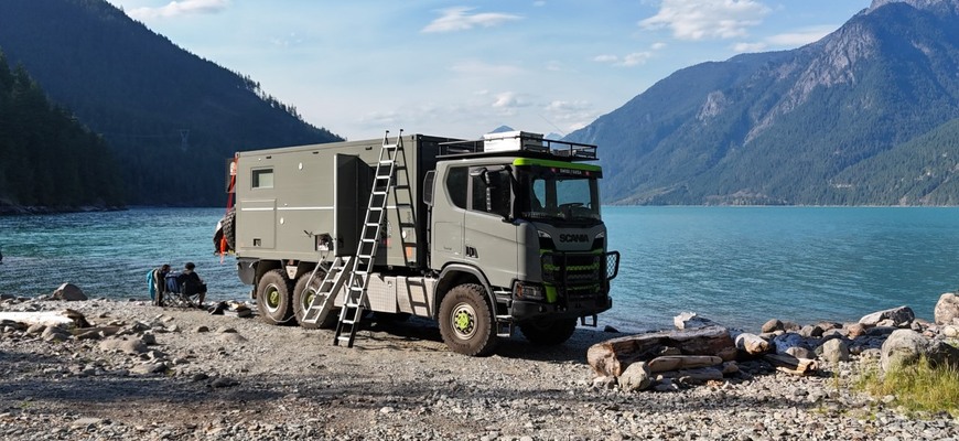 Scania 500R 6x6 XT: Big Shrek mieri na koniec sveta po Panamerickej diaľnici