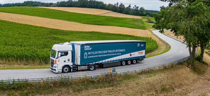 Logistika BMW testuje elektrické návesy na krátke aj dlhšie trasy