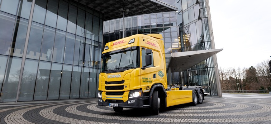 Scania a DHL testujú elektrický kamión s predlžovačom dojazdu na naftu
