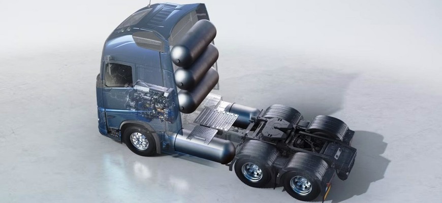 Je rozhodnuté, vodíkové Volvo ide do predaja. Vodík bude spaľovať priamo, elektromotor nedostane