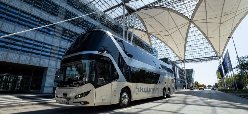 Neoplan ukázal Skyliner Auwärter Edition. Limitovaná edícia dostala retro vzhľad a luxusnú výbavu