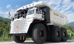 Elektrický banský sklápač odvezie 230 ton. Za 25 minút sa má nabiť na 90 %