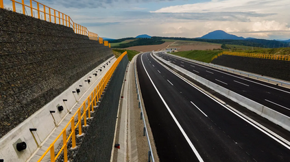 PREKVAPIVÁ DIAĽNICA, AKÚ STE EŠTE NEVIDELI: PLATÍ TAM PRÍSNY RÝCHLOSTNÝ LIMIT 60 KM/H