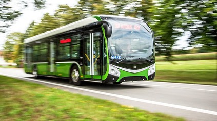 SLOVENSKÉ LÍTIUM-IÓNOVÉ BATÉRIE BUDÚ POHÁŇAŤ NOVÚ GENERÁCIU ZNÁMYCH ČESKÝCH AUTOBUSOV