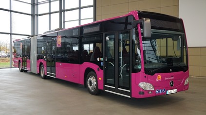 ŠPECIÁLNE KĹBOVÉ AUTOBUSY MERCEDES-BENZ CITARO GÜ V NEMECKU NAHRADIA ŽELEZNIČNÚ DOPRAVU