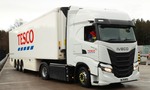 Tesco nasadzuje plynové ťahače IVECO S-Way. Čím sú výnimočné?