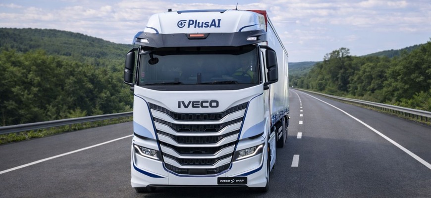 Autonómne kamióny IVECO už testujú v premávke. Pomáha aj umelá inteligencia
