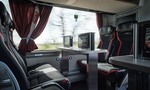 Neoplan Skyliner prerazil aj v Estónsku. Luxusný „parník“ tu konkuruje preplneným vlakom
