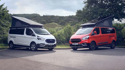 FORD TRANSIT NUGGET ACTIVE A TRAIL ROZŠIRUJÚ PONUKU OBYTNÝCH ÁUT MODRÉHO OVÁLU