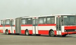Kĺbová Karosa vznikla, lebo musela. Štát už nechcel platiť zahraničnou menou za dielce na Ikarusy