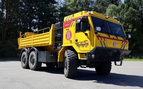 Táto služobná Tatra Force slúži automobilke pri skúškach odolnosti kabín pri výbuchoch