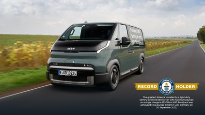 KIA PV5 CARGO SA ZAPÍSALA DO GUINESSOVEJ KNIHY REKORDOV. KOĽKO PREŠLA NA JEDNO NABITIE?