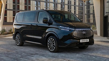 NOVÝ FORD TOURNEO CUSTOM VYHLÁSIL ÚTOK NA MULTIVAN. FORD ZVEREJNIL JEHO SLOVENSKÉ CENY