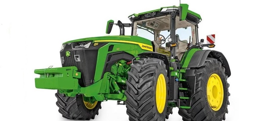 John Deere oslavuje. Jeho traktory radu 8 majú 30 rokov